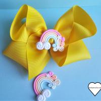 Accessoire de coiffure jaune