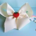 Barrette noeud kawaii fraise
