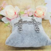 Boucle d oreille croix