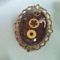 Broche steampunk rouage mecanique