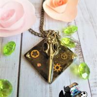 Collier tete oiseau steampunk