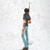 Figurine one piece trafalgar law 4 1