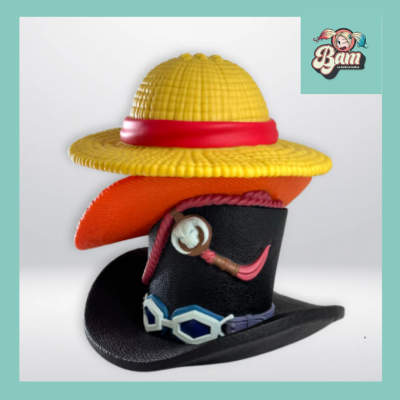 Tirelire pile de chapeaux luffy ace sabo plastoy